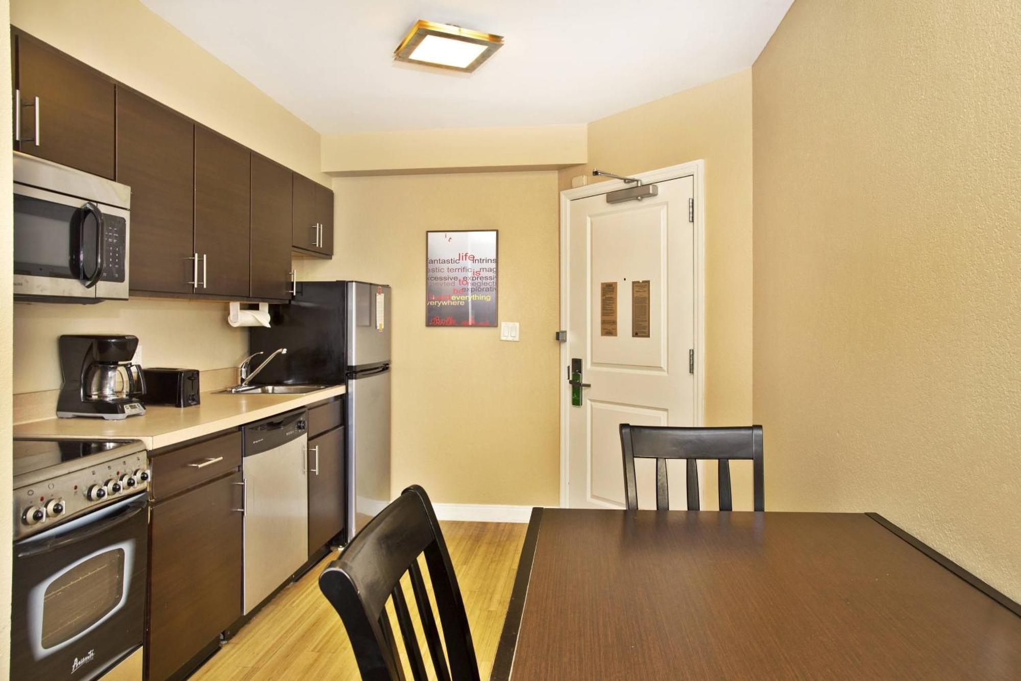 Towneplace Suites Republic Airport Long Island Farmingdale Exteriör bild